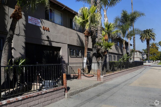 835 Bay View Ave Wilmington Ca 90744 Apartments Wilmington Ca Apartments Com 835 Bay View Ave Wilmington Ca 90744 Apartments Wilmington Ca Apartments Com