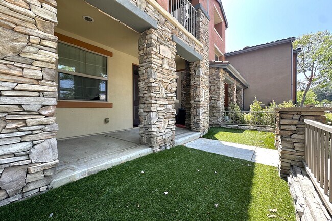 Building Photo - 606 Asbury Dr