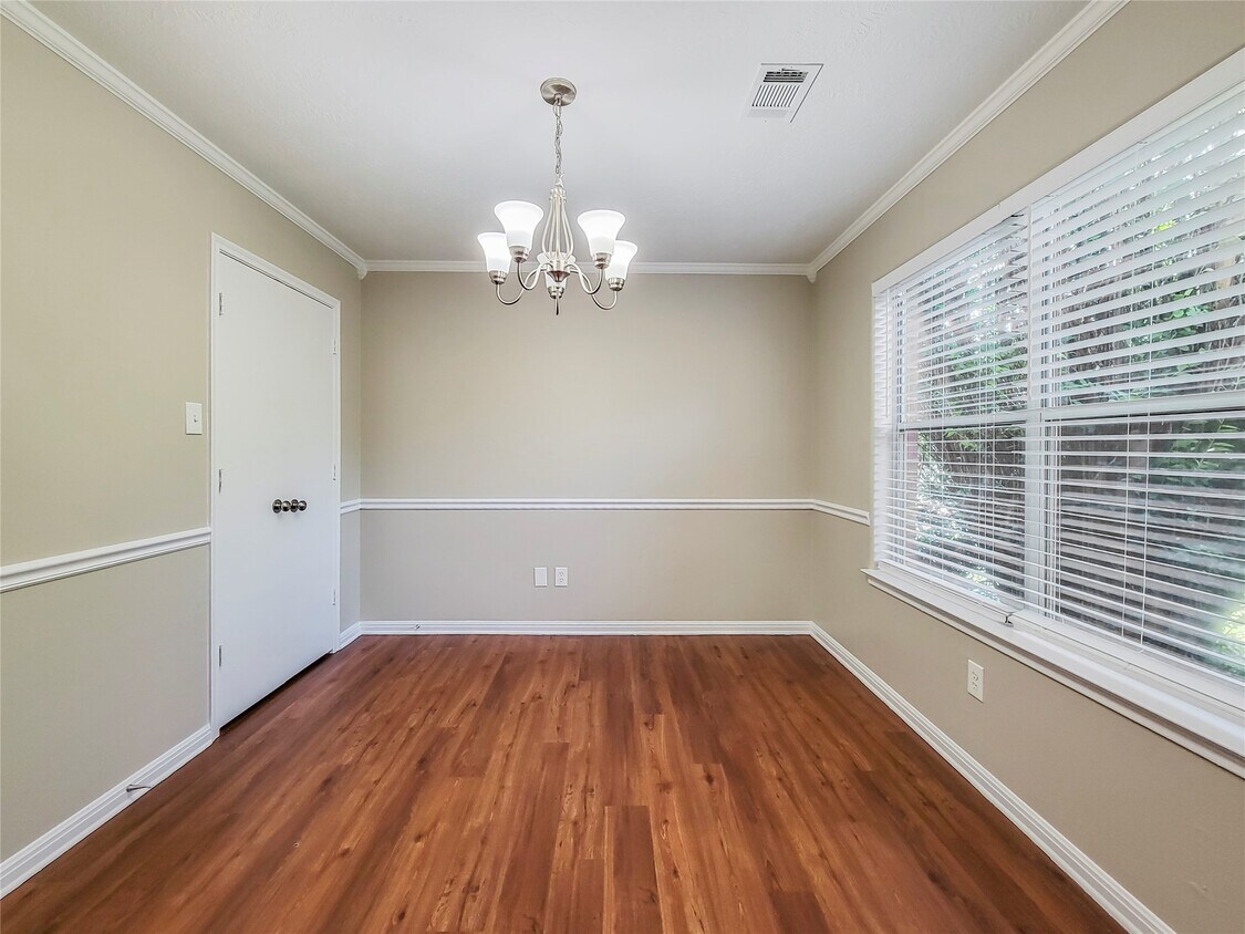 Building Photo - 16393 Many Trees Ln