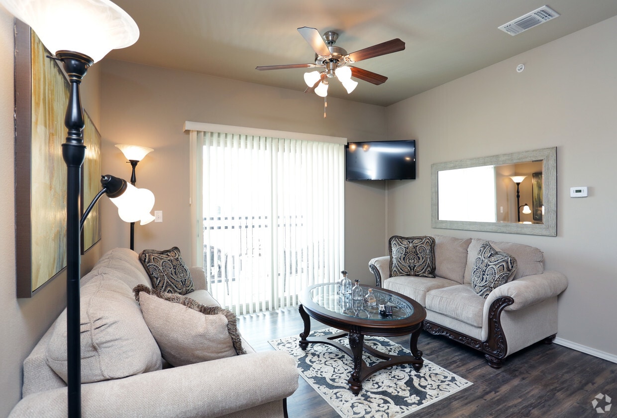 El Mirador Apartments at Elm Park Apartments Lubbock, TX