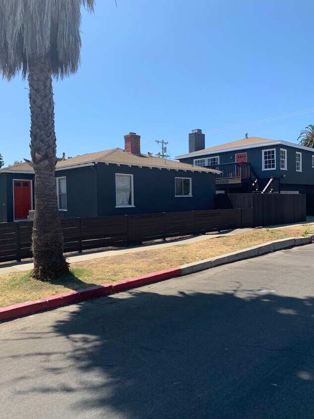 Primary Photo - 4207 Chase Ave