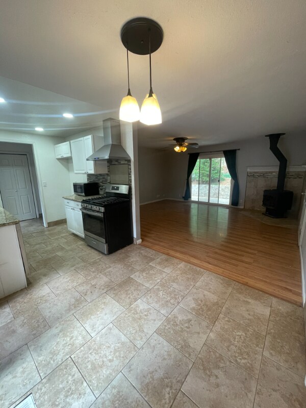 Building Photo - 3209 Amber Trail