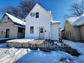 Building Photo - 624 S 8th St