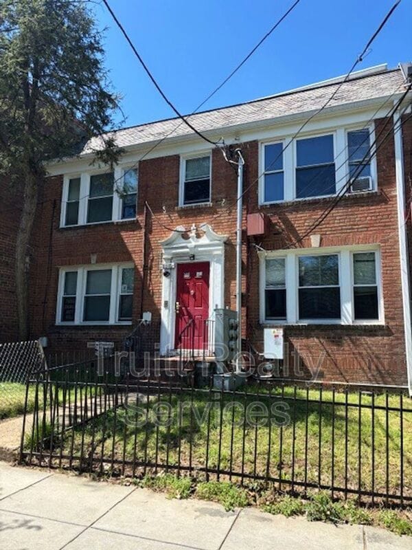 Photo - 1621 17th Pl SE