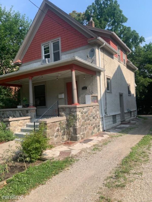 Primary Photo - 4 br, 3 bath House - 910 W Huron St