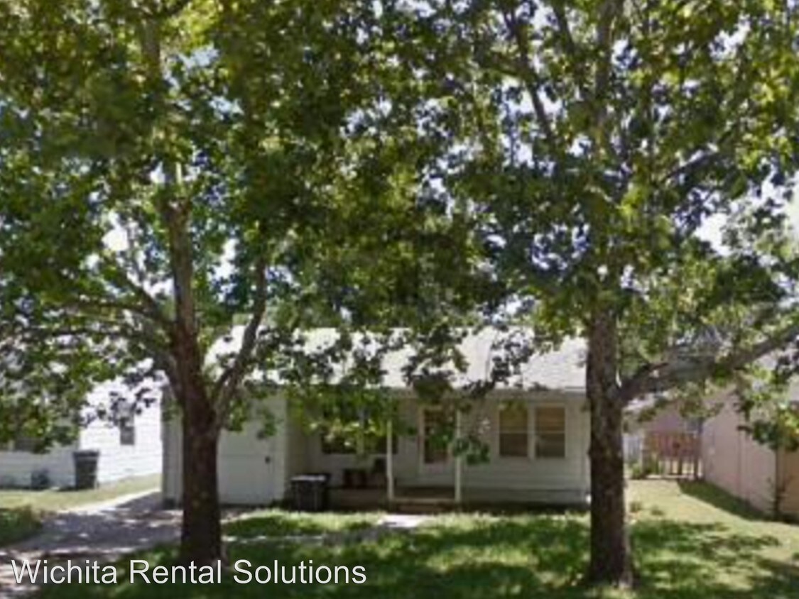 Primary Photo - 2438 S Laura St