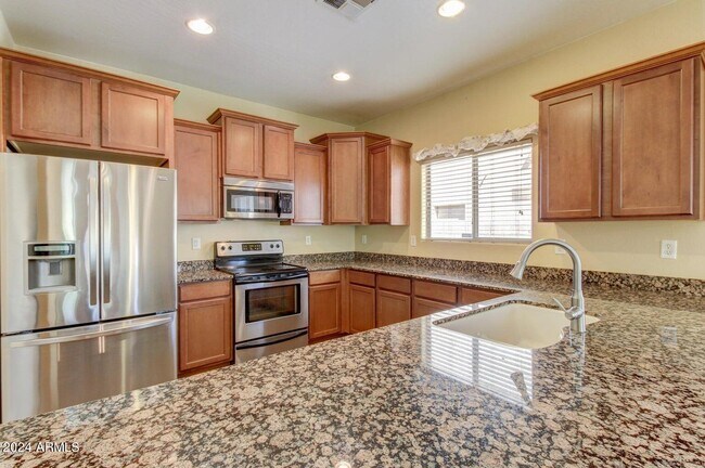 Foto del edificio - 12129 W Ironwood St