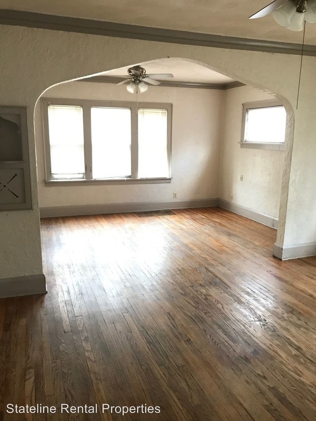 Building Photo - 1119 9th Ave