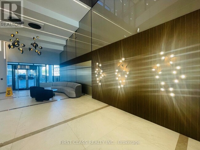 Building Photo - 5105 Hurontario St