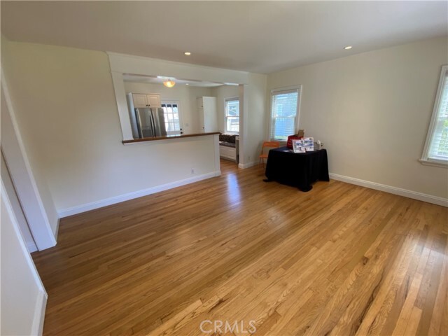 Foto del edificio - 452 E 18th St