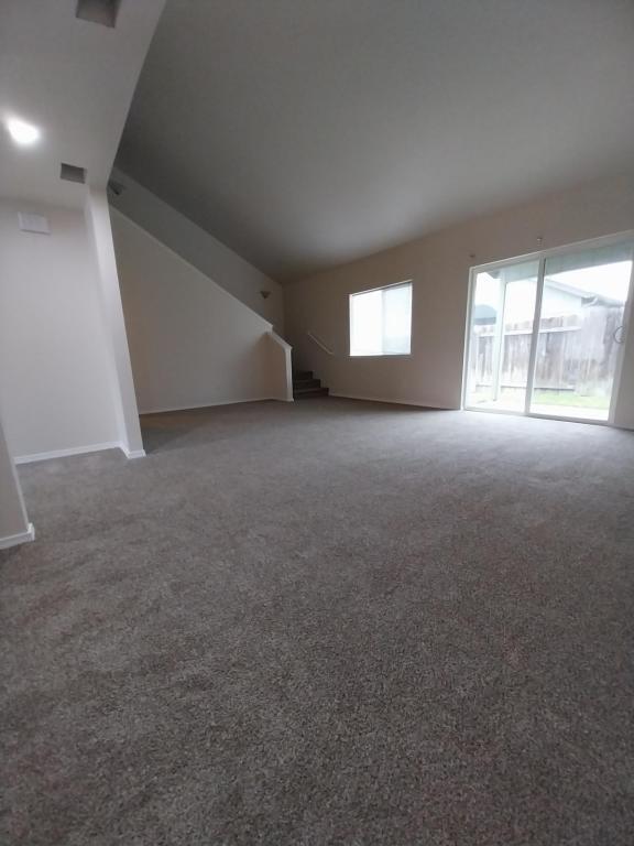 Foto del edificio - 1866 NE Fairview Ave