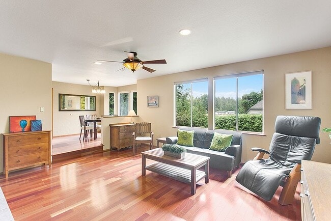 Building Photo - 27121 NE 144th Pl