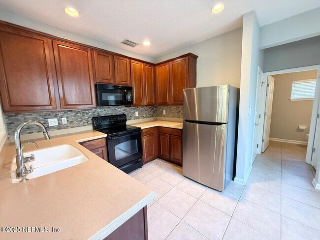 Building Photo - 3738 Windmaker Way