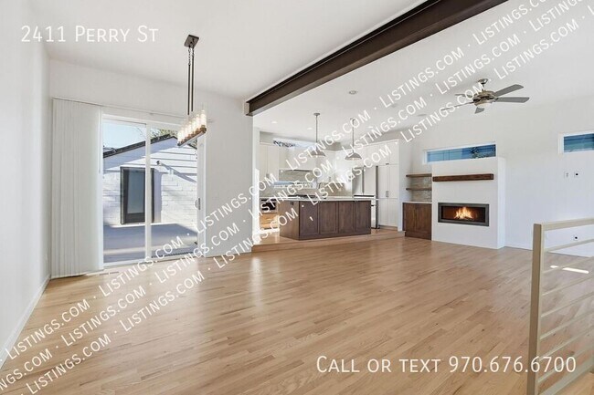 Foto del edificio - 2411 Perry St