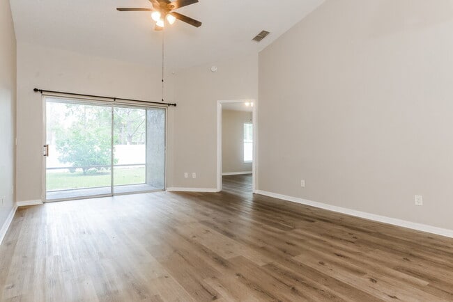 Building Photo - 17104 Cypresswood Way