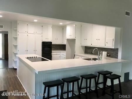 Foto del edificio - 5040 Gould Ave