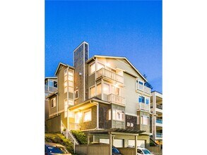 Building Photo - 2819 14th Ave W