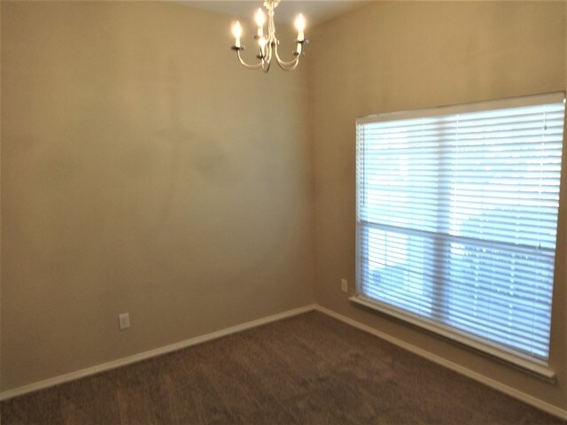 Foto del edificio - 210 Hilltop Dr
