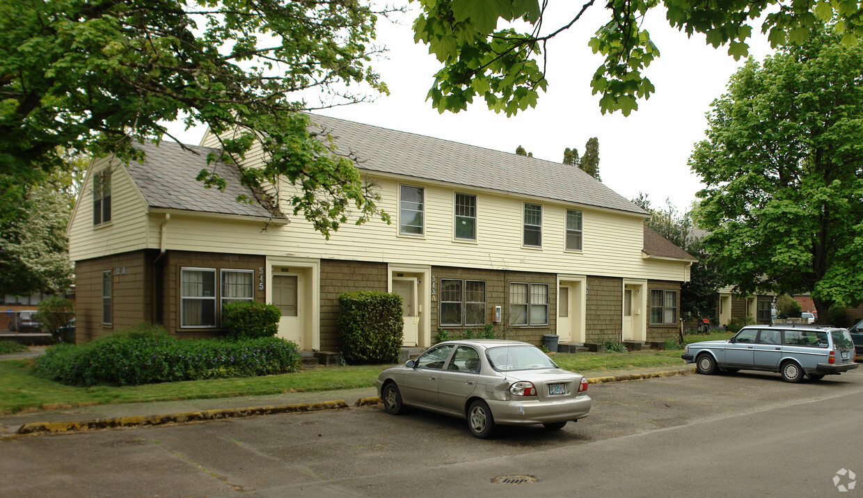 Building Photo - Tyler Avenue Townhomes