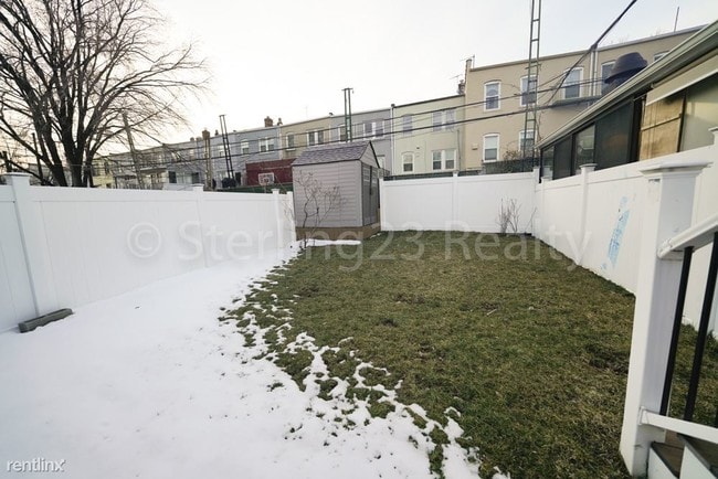 Building Photo - 2 br, 1 bath House - 2134 47th St