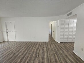 Building Photo - 7470 Miami Lakes Dr