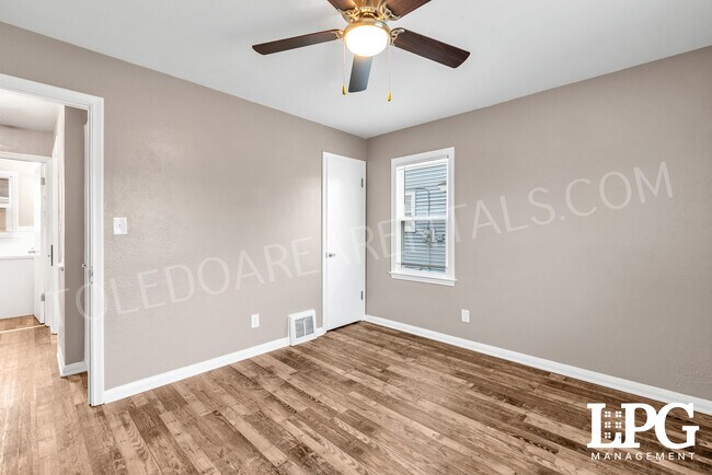 Building Photo - 3952 Garrison Rd