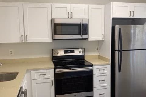 Primary Photo - 2926 Yarling Ct