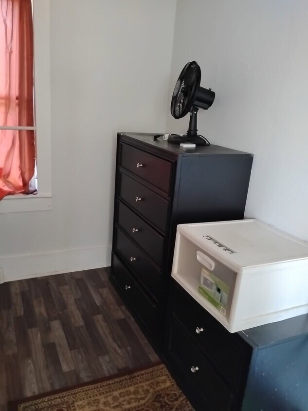 Foto principal - 330 Allen St