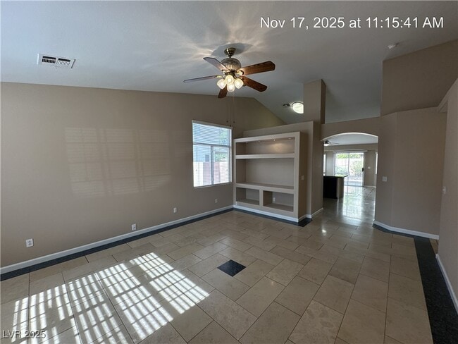 Foto del edificio - 5320 Corbett St