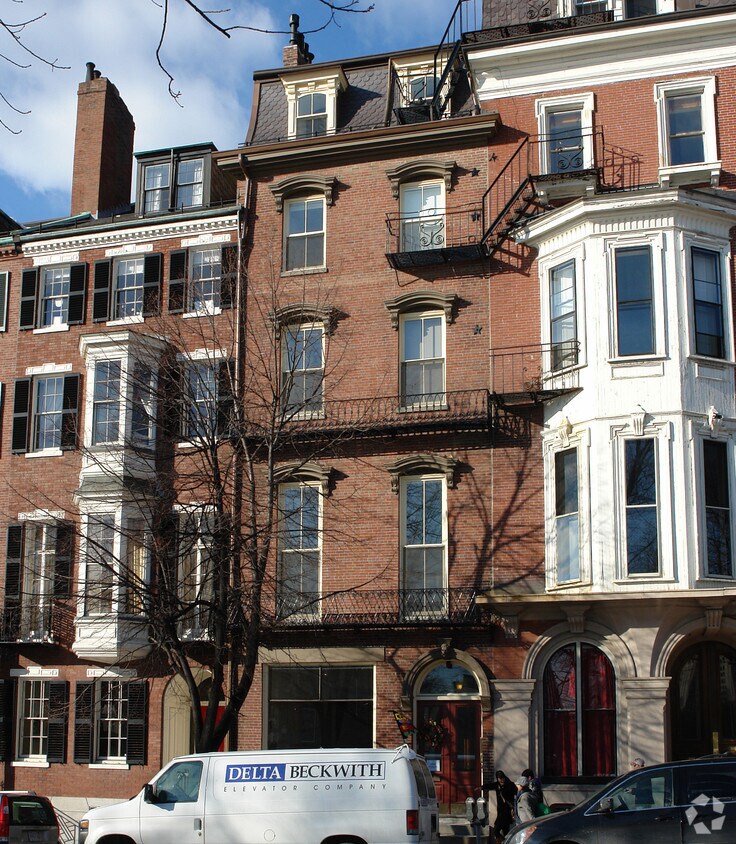 Building Photo - 59 Beacon St