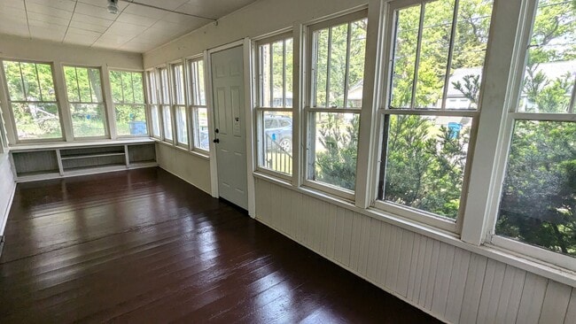 Building Photo - 3133 5th St