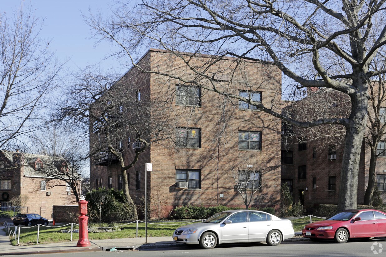 Woodhaven Apartaments - Woodhaven Apartments