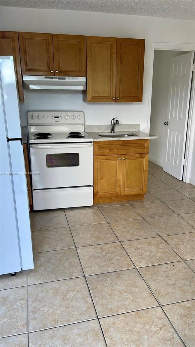 Building Photo - 59 W 26th St