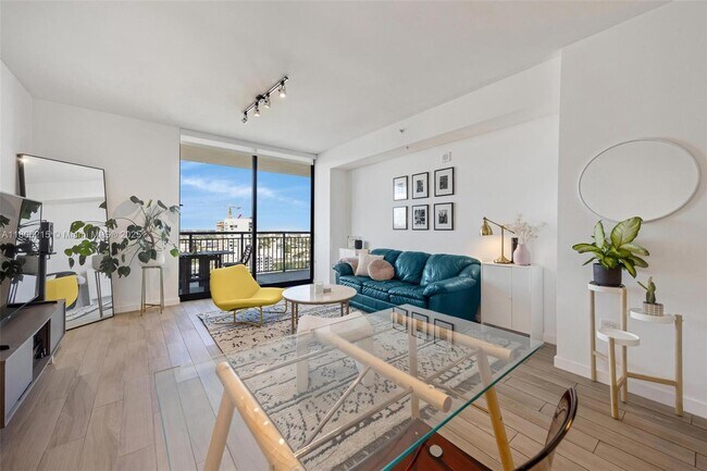 Foto del edificio - 999 SW 1st Ave