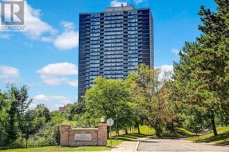 Building Photo - 3100 Kirwin Ave