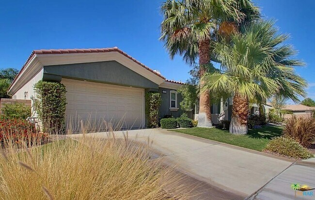 Building Photo - 1450 Amelia Way