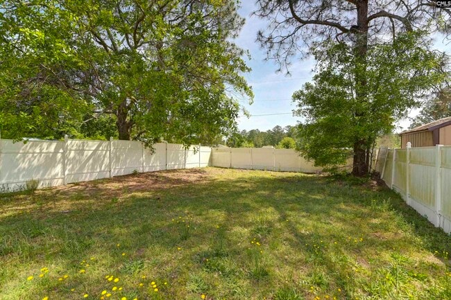Building Photo - 113 Hutto Hill