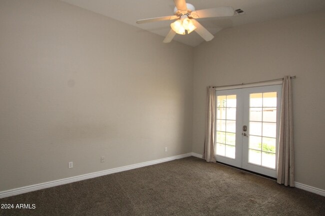 Building Photo - 1028 S George Dr