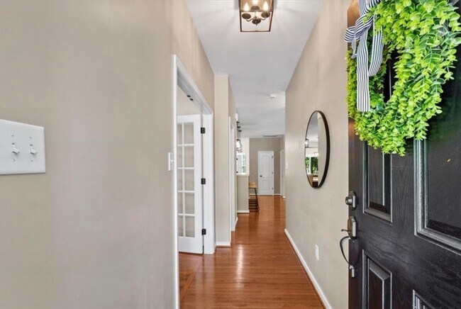 Building Photo - 7319 Vicenzo Dr