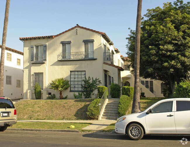 Foto del edificio - 1152-1158 S Bronson Ave