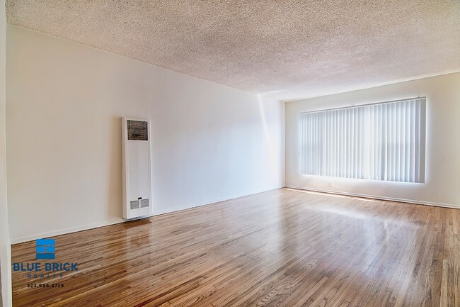 Foto del edificio - 212 Normandie Ave