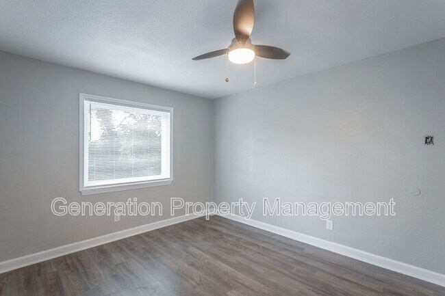 Foto del edificio - 1006 Glenwood Dr