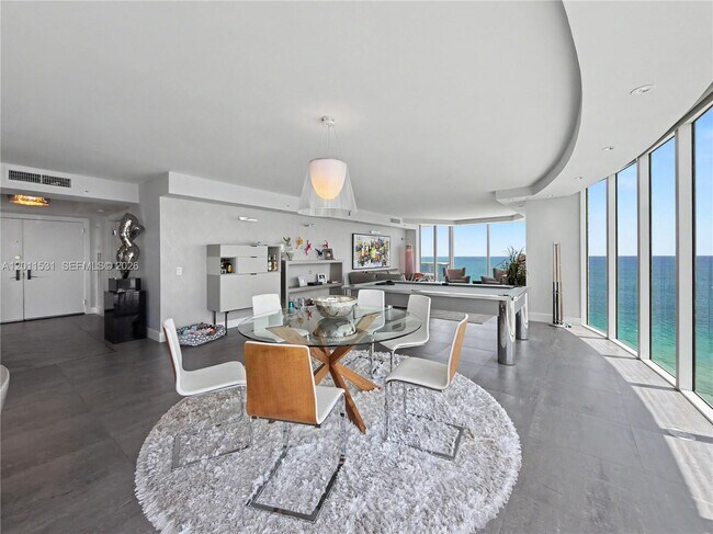 Foto del edificio - 17555 Collins Ave