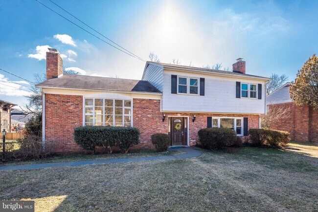 Foto del edificio - 1013 Westbriar Dr NE
