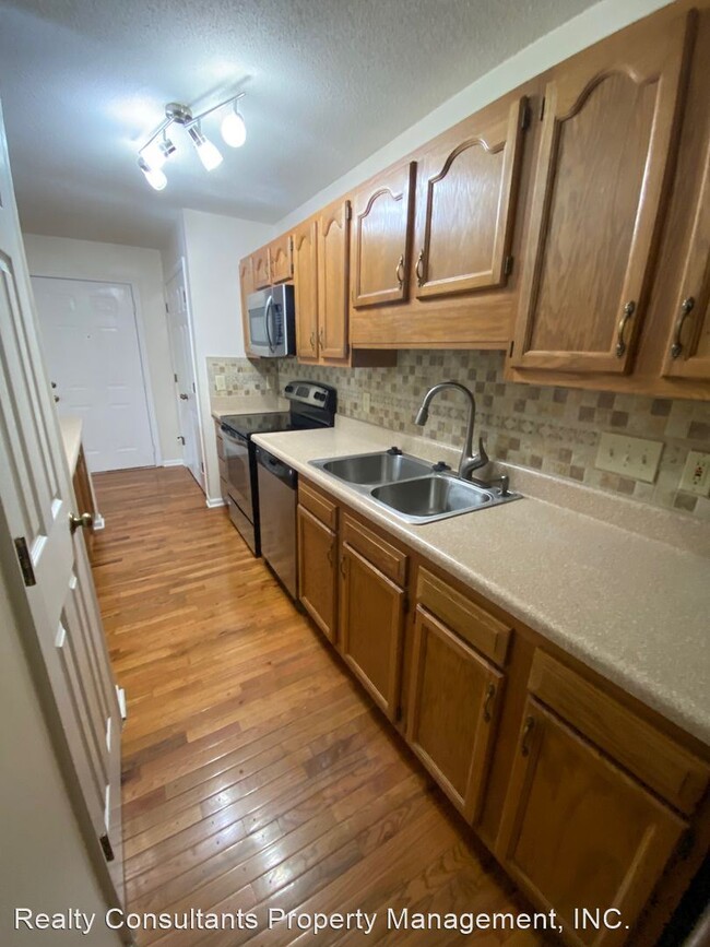 Building Photo - 2 br, 2 bath House - 3701 #3 Cotswold Aven...