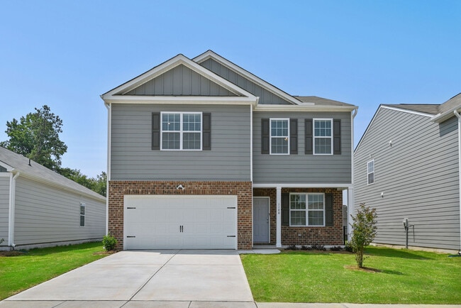 Home with Garages - Norwood Walk