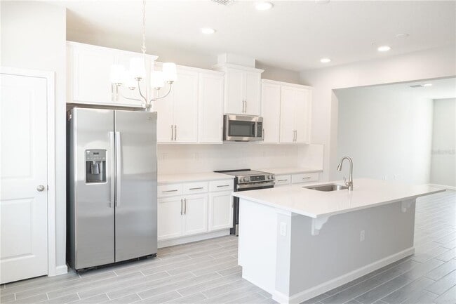 Building Photo - 583 Pothos St