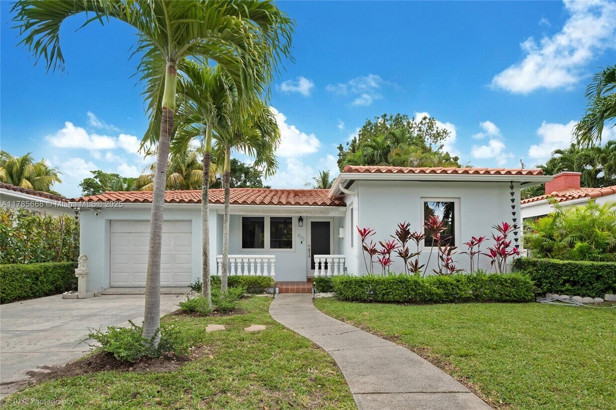 Foto principal - 833 Tangier St