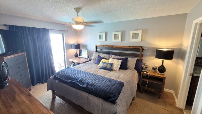 Building Photo - Fully Furnished Condo in the heart of Coco...
