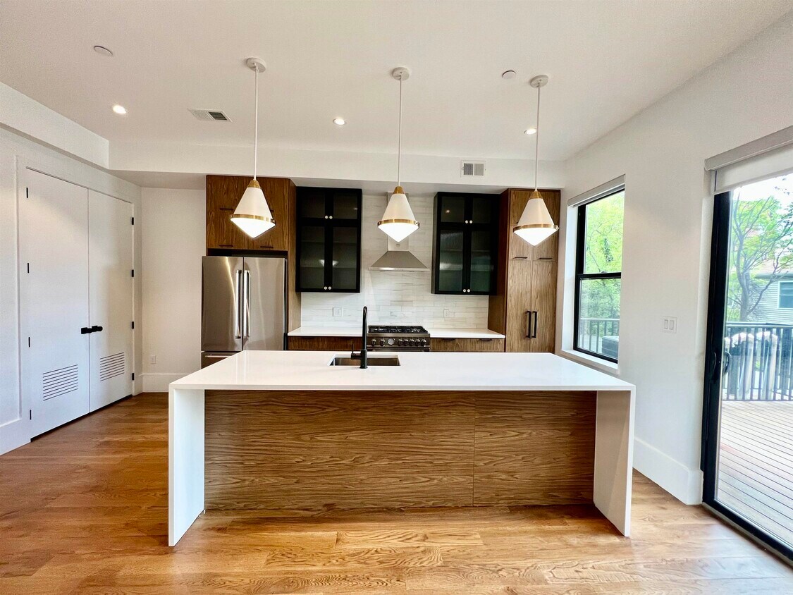 Foto principal - 339 Palisade Ave